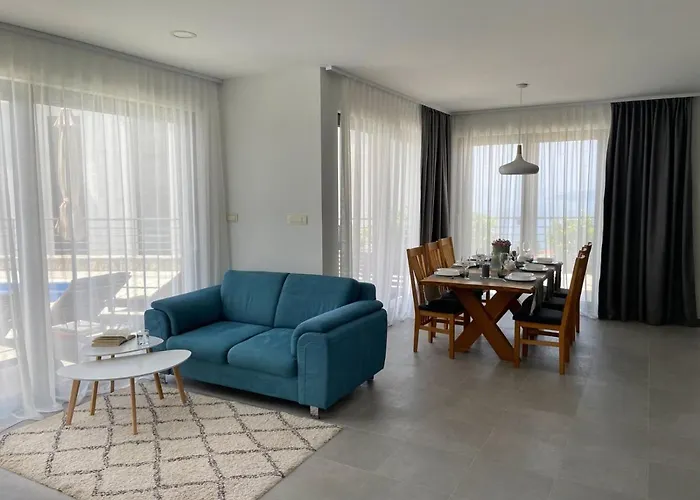 Lyubov Villa Makarska